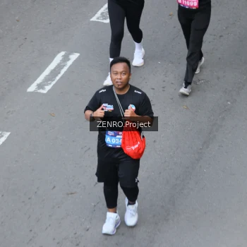 Runner Photo 3846512