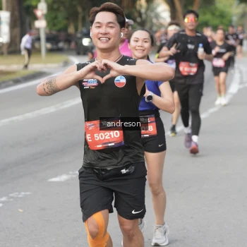 Runner Photo 3846843