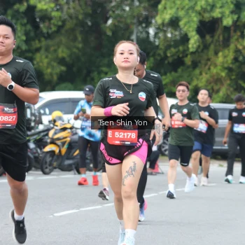 Runner Photo 3846999