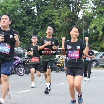 Runner Photo 3847171