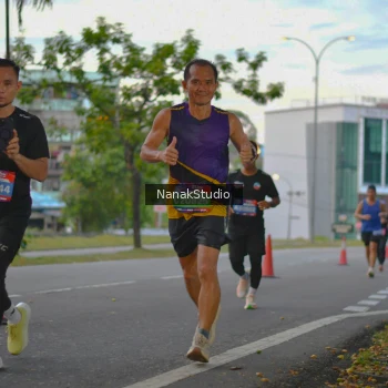Runner Photo 3847336