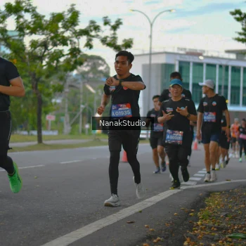 Runner Photo 3847365
