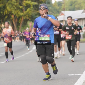 Runner Photo 3847431