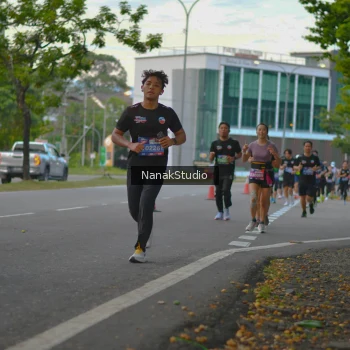 Runner Photo 3847572