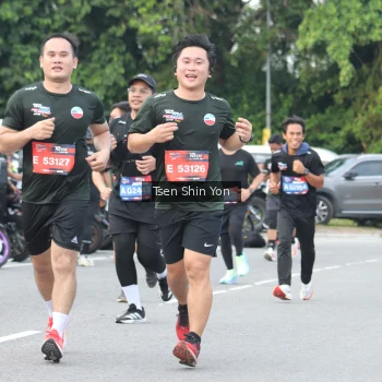 Runner Photo 3847629