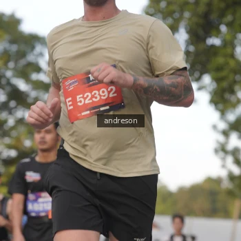 Runner Photo 3847656