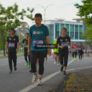 Runner Photo 3847733