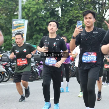 Runner Photo 3847784