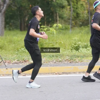 Runner Photo 3847970