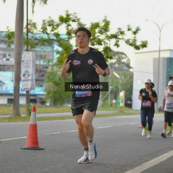 Runner Photo 3847990