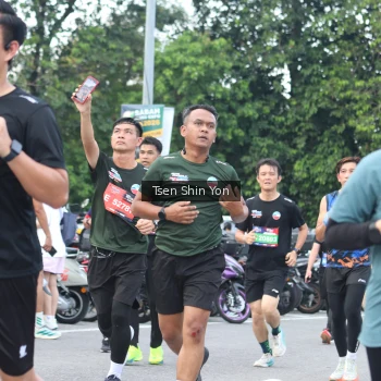 Runner Photo 3848545