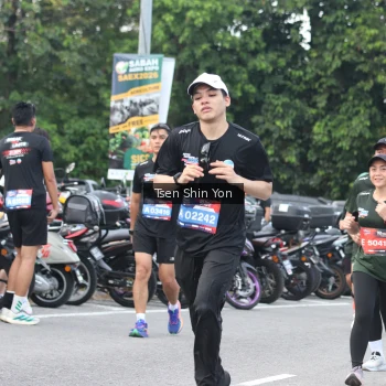 Runner Photo 3848750