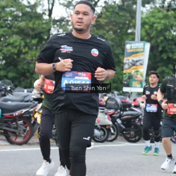 Runner Photo 3849660