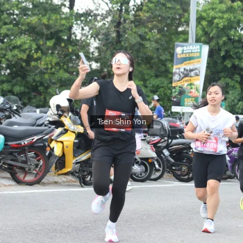 Runner Photo 3849749