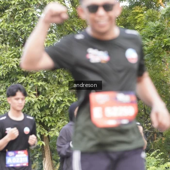Runner Photo 3849773