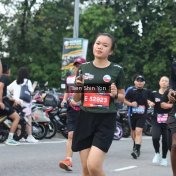 Runner Photo 3850010