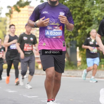 Runner Photo 3850024