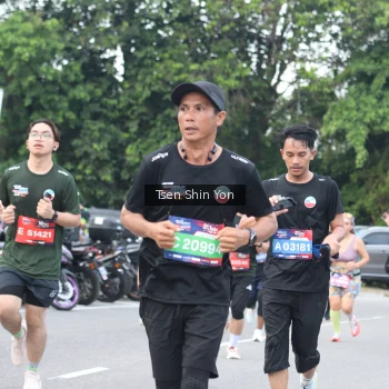 Runner Photo 3850051