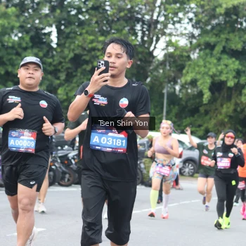 Runner Photo 3850099