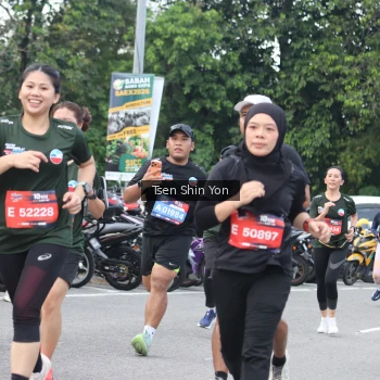 Runner Photo 3850473