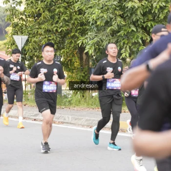 Runner Photo 3850513