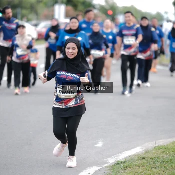Runner Photo 3850613