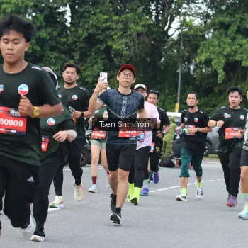 Runner Photo 3850758