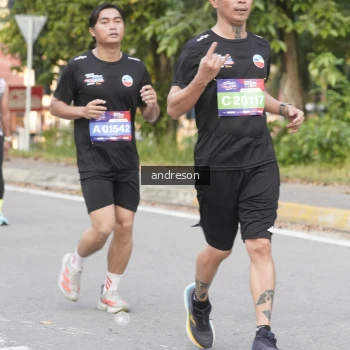 Runner Photo 3851945