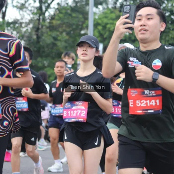 Runner Photo 3852025