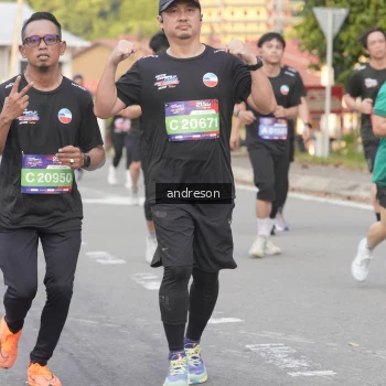 Runner Photo 3852476