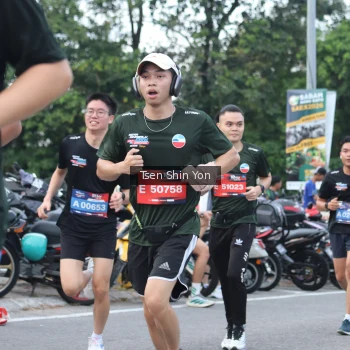Runner Photo 3853140
