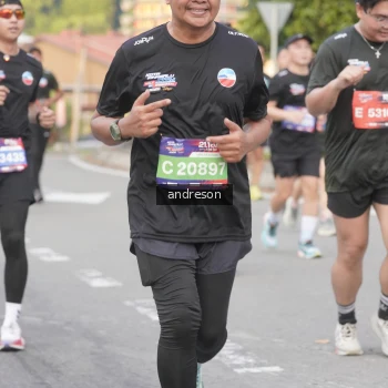 Runner Photo 3853368