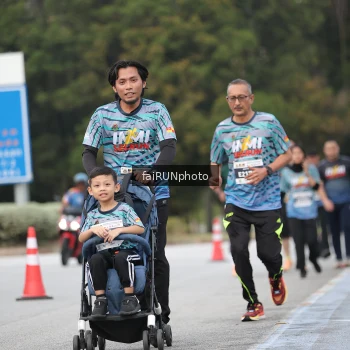 Runner Photo 3853415