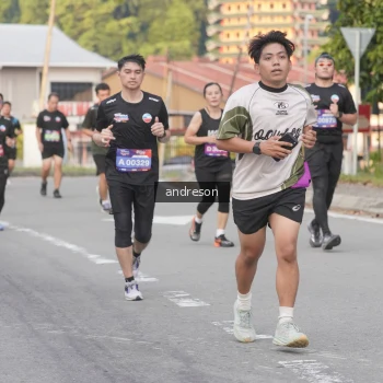 Runner Photo 3853505