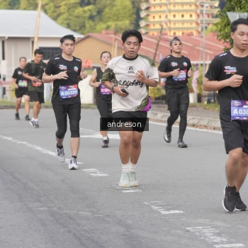 Runner Photo 3853510