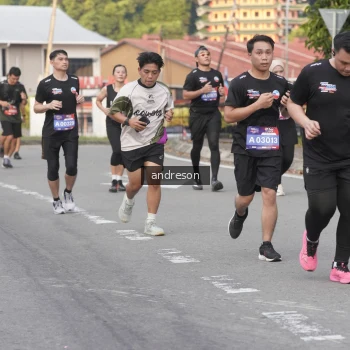 Runner Photo 3853550