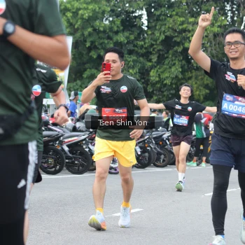 Runner Photo 3853752