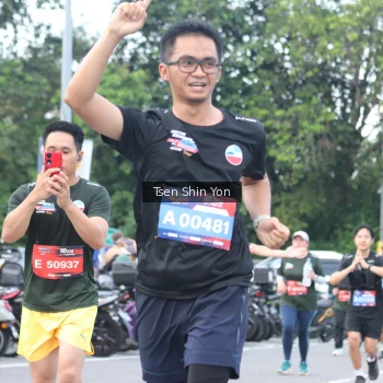 Runner Photo 3853765