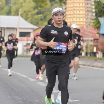 Runner Photo 3853992