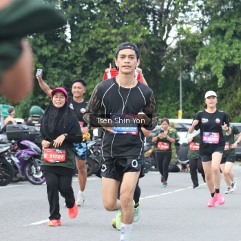 Runner Photo 3854397