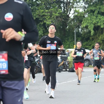 Runner Photo 3854704