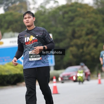 Runner Photo 3854775
