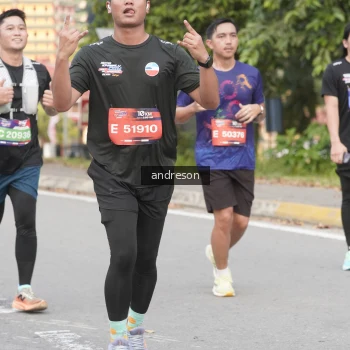 Runner Photo 3854796