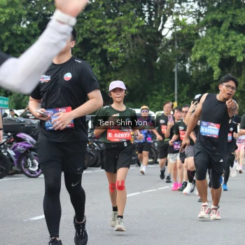Runner Photo 3855001