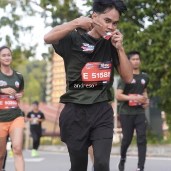 Runner Photo 3855005