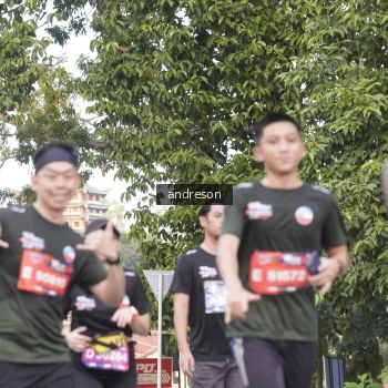 Runner Photo 3855011