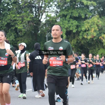Runner Photo 3855495