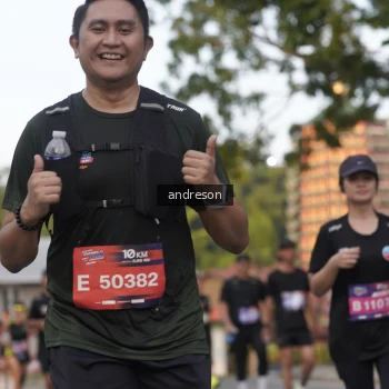Runner Photo 3855712
