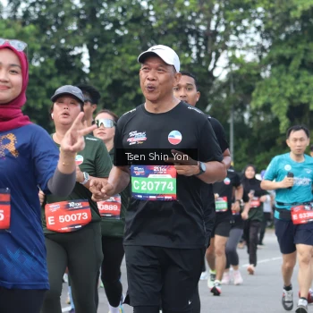 Runner Photo 3855751