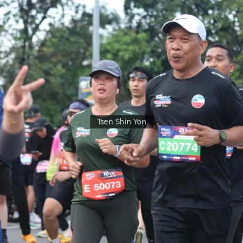 Runner Photo 3855761